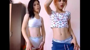 порно видео 2 girls lush masturbation