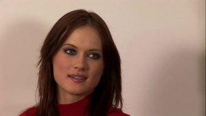 порно видео Agent 00sex, Anal threesome with two pretty babes in a Praha hotel