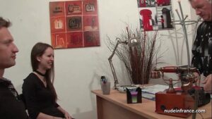 порно видео Amateur anal casting couch of a skinny french brunette in stockings