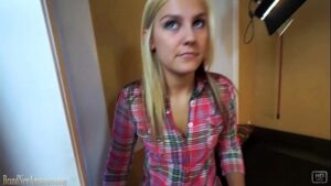 порно видео Amateur girl Bailey fucked POV on casting couch