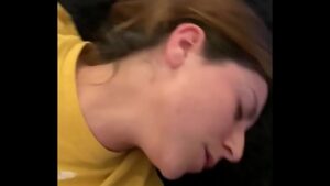 порно видео Amateur slut wife threesome with hubby and friend