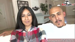 порно видео ARAB AMATEUR COUPLE TRY FIRST TIME PORN WITH SKINNY TEEN