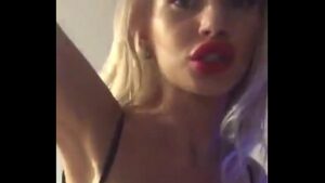 порно видео blonde girl romanian