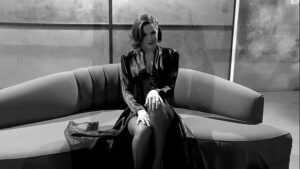 порно видео Bobbi S masturbates in a corset and stockings