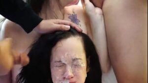 порно видео cute brunette bukkake