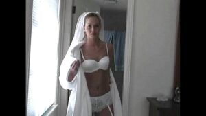 порно видео Ericka — Anal Amateur Honeymoon