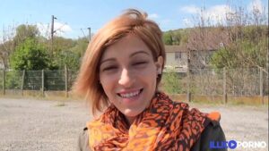 порно видео Gabriella offre son cul pour un gangbang en extérieur [Full Video]