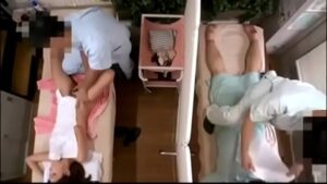 порно видео Japanese cheating wife during sex in massage beside husband