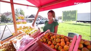 порно видео Kristina — Fruit seller from Croatia
