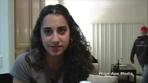 порно видео Lebanese Arab girl goes to house party to get fucked (Real Amateur) California