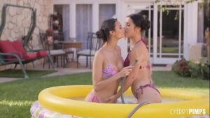 порно видео Lesbians Alina Lopez and Eliza Ibarra