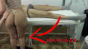 порно видео Maid Masseuse with Big Butt let me Lift her Dress & Fingered her Pussy While she Massaged my Dick !