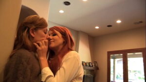 порно видео redhead MILF lesbian