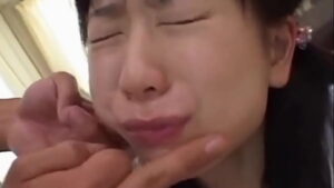 порно видео Skinny Japanese anal