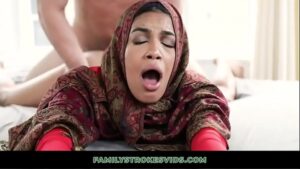 порно видео Stepbro Fucks Stepsister After She Is Put Into An Arranged Marriage