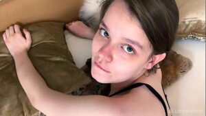 порно видео Young Shy Teen Skips Class To Make Her First Porn
